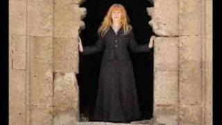 Loreena McKennitt Beneath a Phrygian Sky [upl. by Ikcir]