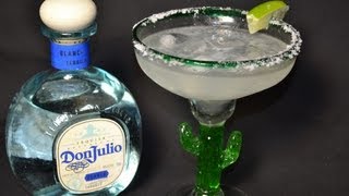 Como hacer una Margarita Clasica con tequila Don Julio [upl. by Ailefo]