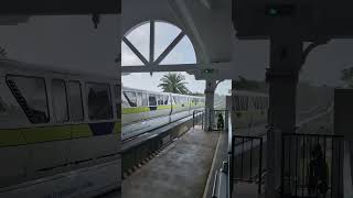 Monorail Lime through the Grand Floridan Station [upl. by Selohcin777]