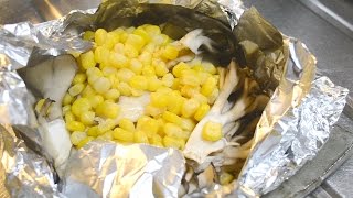 舞茸とコーンのバターホイル焼きの作り方 How to make broiled maitakemushroom and corn warped in foil [upl. by Risteau]