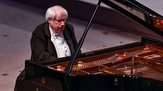 Grigory Sokolov  Chopin PolonaiseFantaisie in Aflat major Op61 Paris 2004 [upl. by Ennaharas972]