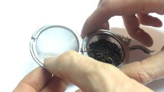 How to make Loose Leaf Tea  Infusers and Strainers [upl. by Laenahtan903]