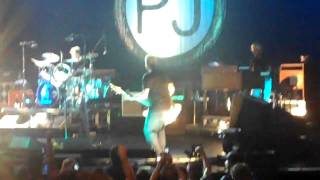 27  Alive with Jerry Cantrell  Pearl Jam live at Gibson Amp LA 10062009 [upl. by Einattirb]