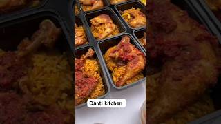 🤯 Jollof rice with Chicken 🍗 food [upl. by Perkin]