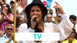 Daniela Alfinito  Das perfekte Chaos  ZDF Fernsehgarten 2024 [upl. by Euqenimod14]