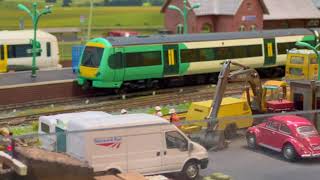 Southampton Model Railway Society Summer Exhibition At The Barton Peveril College 230722 Part 1 [upl. by Hanselka934]