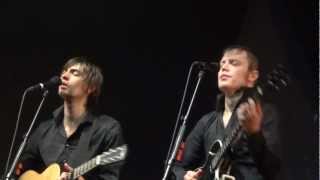 Mando Diao  Snigelns Visa live in Frankfurt [upl. by Ennaed]