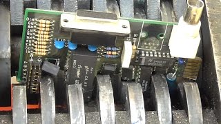 シュレッダー  破砕機  コンピュータスクラップ、IT部品、電子部品  Shredding computer scrap [upl. by Acinaj]