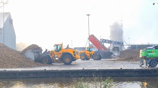 DRUKTE BIJ DE SUIKERFABRIEK IN HOOGKERK [upl. by Lerak]