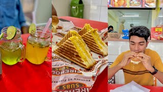 ഇതൊക്കെ തിന്ന് വയർ ഹൗസ്ഫുൾ ആയി  Strawberry melbaSandwichBurgerMojito  Food vlog malayalam [upl. by Hoon269]