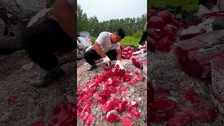 Este hombre encontró una piedra de cristal increíble 😮 [upl. by Nappie]