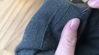 セーターの小さい穴針と糸手で簡単直すWays to repair sweater rips セーター穴直し簡単 [upl. by Ehman464]