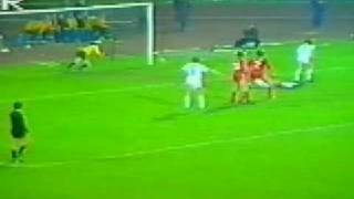 Duisburg vs Bayern 198182 [upl. by Enneles]