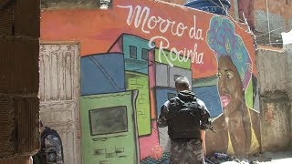 Guerra na Rocinha deixa mais 2 mortos [upl. by Annahoj]