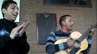 Gitanos cantan a los Chichos en Barceloneta [upl. by Tyree201]