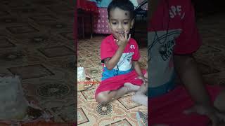 পিকু সোনা কেক খাচ্ছে  Cake  Birthday Cake cutebaby youtubeshorts birthday [upl. by Ladonna]