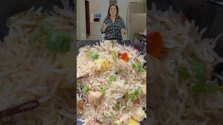 Farah khan’s famous yakhni pulao ytshort farahkhan yakhnipulao shortyz [upl. by Mowbray]