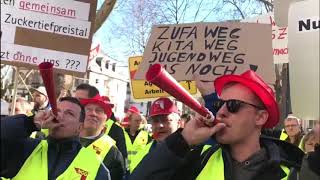 SüdzuckerBeschäftigte protestieren in Mannheim [upl. by Alveta]