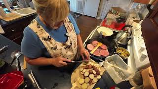 Salsbury Steak and Gravy quickweeknightmeal weeknightdinners leftovers [upl. by Thorma]