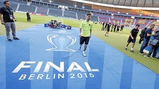 Champions League Final FC Barcelona training session in Berlin [upl. by Binny493]