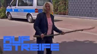 Eifersüchtige Ehefrau dreht völlig durch  Auf Streife  SAT1 TV [upl. by Girardo]