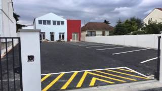 Enrobage dun parking plus traçage de ligne de stationnement [upl. by Sukhum]