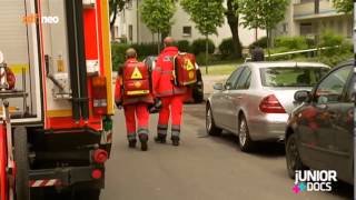 Junior Docs Folge 9 Staffel 2 ZDF NEO KRANKENHAUS  RETTUNGSDIENST  OPSAAL Reportage [upl. by Alroy100]