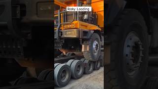 Best truck loader with best driving skills atrangicarkur ytshorts shorts truckdriver trucklife [upl. by Noslien]