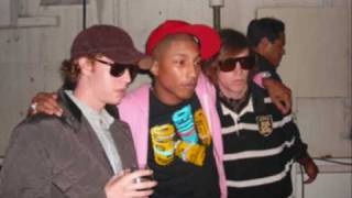 Chester French  Life in LA feat Pharrell amp Jermaine Dupri  NEW 2009 [upl. by Nnayar623]