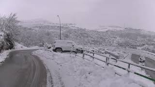 Arriva la neve in Basilicata e Puglia a Potenza scuole chiuse [upl. by Llerrad90]