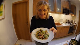 Recept na ružičkový kel na slanine │ Zuzana Machová [upl. by Niatsirk508]