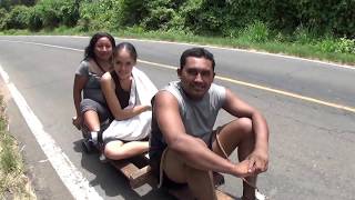 viajando sobre 4 baleros Street luge ARTESANAL EL SALVADOR Youtubero Salvadoreño [upl. by Esor]