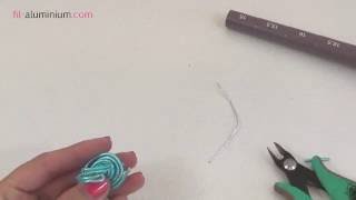 ►  TUTO  Bague Anneau Réglable en fil daluminium strié et perle acrylique [upl. by Trix]