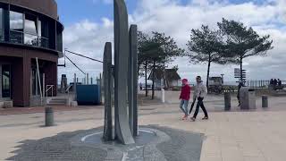 SCHARBEUTZ  Rundgang im März 2024 ☀️ Strandpromenade 😍 Bau der Seebrücke 🚧 Walking Tour 4K 🚶🏻‍♂️ [upl. by Irabaj384]