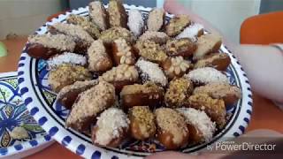 Recette Dattes farcies au amandes طريقة عمل تمر محشي باللوز رائع للمناسبات [upl. by Marin]