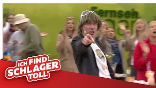 Mickie Krause  Kann ich so nicht sagen amp Für Dich Medley ZDF Fernsehgarten 2022 [upl. by Ainos]