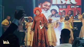 Evang Tope Alabi Powerful Ministration at IBA Concert with EYITAYO [upl. by Reinnej389]