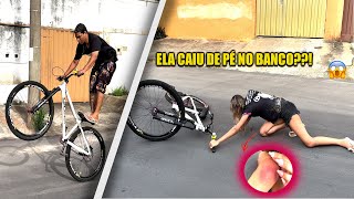 TUTORIAL  ENSINANDO A MINHA NAMORADA A MANDAR PÉ NO BANCO 😱 [upl. by Adlen312]