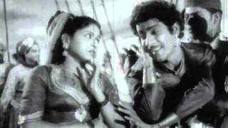 Thillana pattu padi  MGR T R Rajakumari  Puthumai Pithan  Tamil Classic Song [upl. by Joycelin]