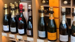 FERROWINE Shop in LIDO DI JESOLO wine italy dégustation champagne lidodijesolo brut liquor [upl. by Suivatra301]