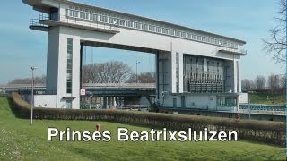 Prinses Beatrixsluizen  Nieuwegein [upl. by Ivers97]