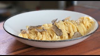 Tagliatelle al burro e parmigiano con tartufo  Tomasz Apanasewicz  Bidfood [upl. by Ecinhoj]