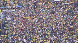 Manifestantes em várias cidades do Brasil protestaram contra a decisão do STF [upl. by Westbrook329]