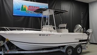 2005 Robalo R200 [upl. by Aissatan]