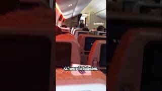 Flugzeug kommt in schwere Turbulenzen AeroNews shorts [upl. by Sucramd82]