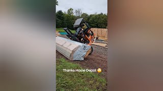 Inexperienced Home Depot Driver Tips over his forklift [upl. by Maximilianus]