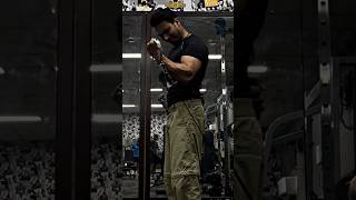 Best 💪 bicep peak exercise do in proper form🥷😱motivationyoutubeyoutubeshortstrendingshortss [upl. by Eenalem]