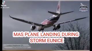 MAS PLANE LANDING DURING STORM EUNICE [upl. by Kosse]