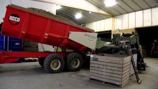 aardappel rooien en inschuren Boer Jilles 2013 potato harvesting [upl. by Drofub]