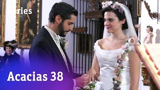 Acacias 38 Los mejores momentos de Víctor y María Luisa Acacias686  RTVE Series [upl. by Atinit]